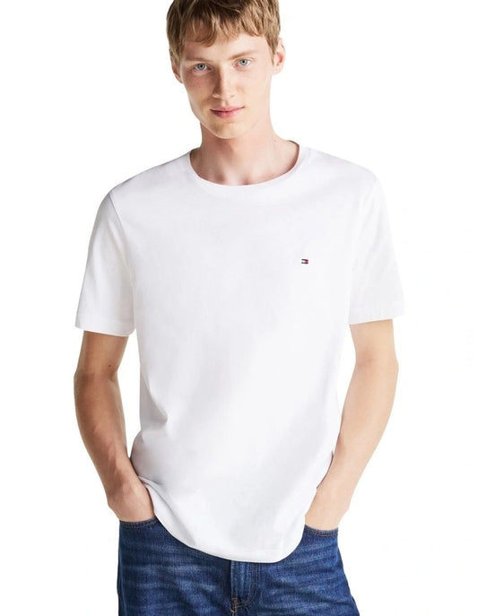 Tommy Hilfiger
Essential Regular Fit Solid Tee in White